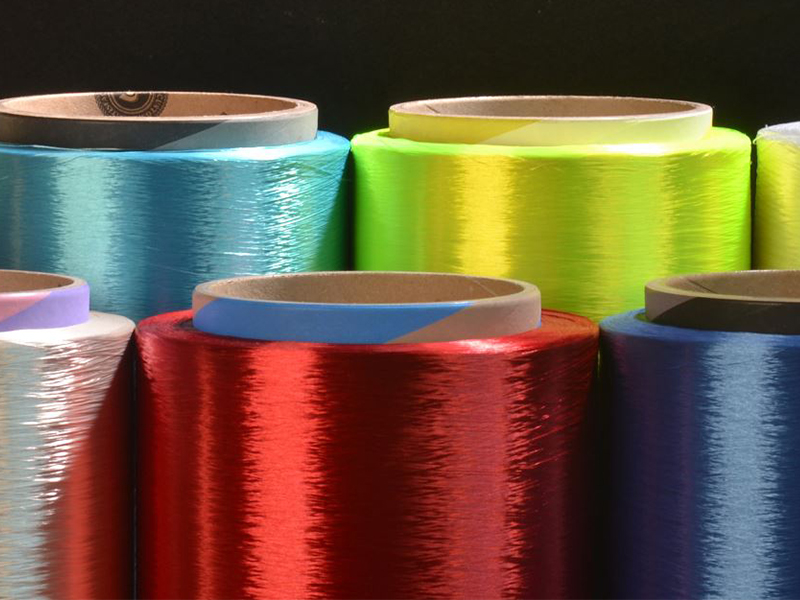 Čo je polyester? Čo je polyesterové vlákno?